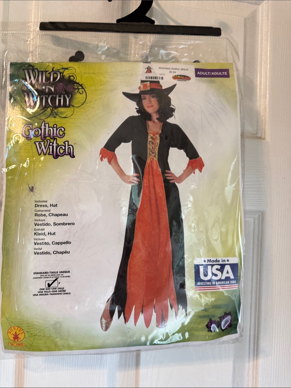 Like new women’s gothic witch costume, one size fits up to size 12 hat included